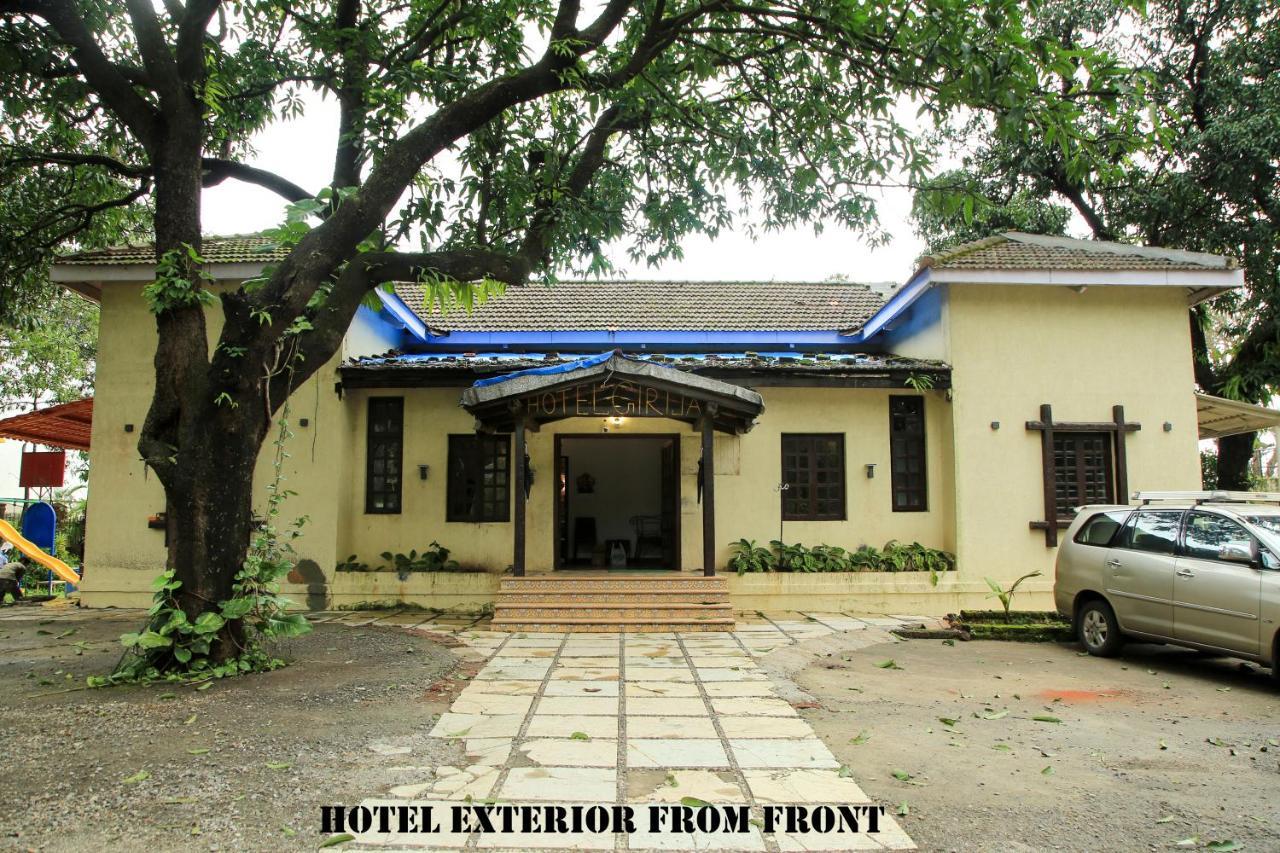 Hotel Girija Khandāla エクステリア 写真